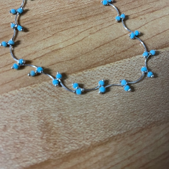 Elegant Avon Lightweight Turquoise Anklet Bracelet - Picture 3 of 4